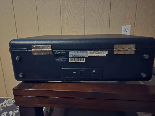 electrohome suitcase turntable image indicator(3)