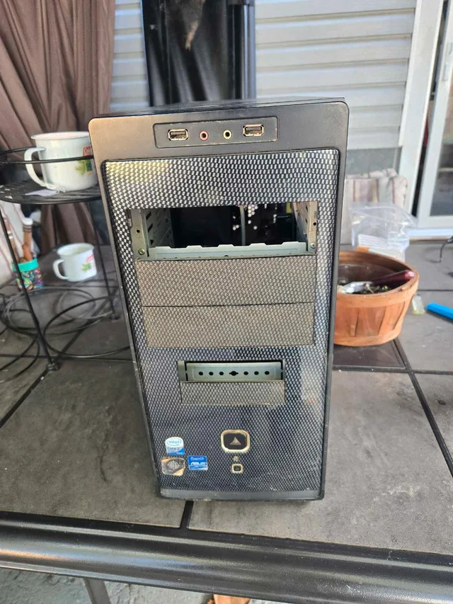 Computer Tower Case thumbnail