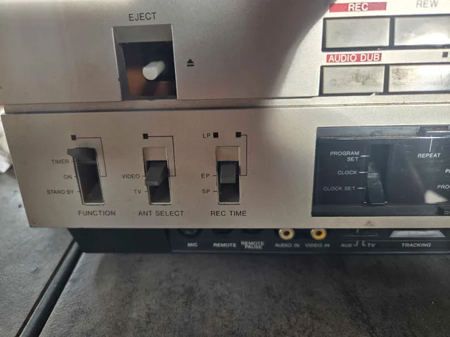 JVC HR-7300U VCR top loader image indicator(4)