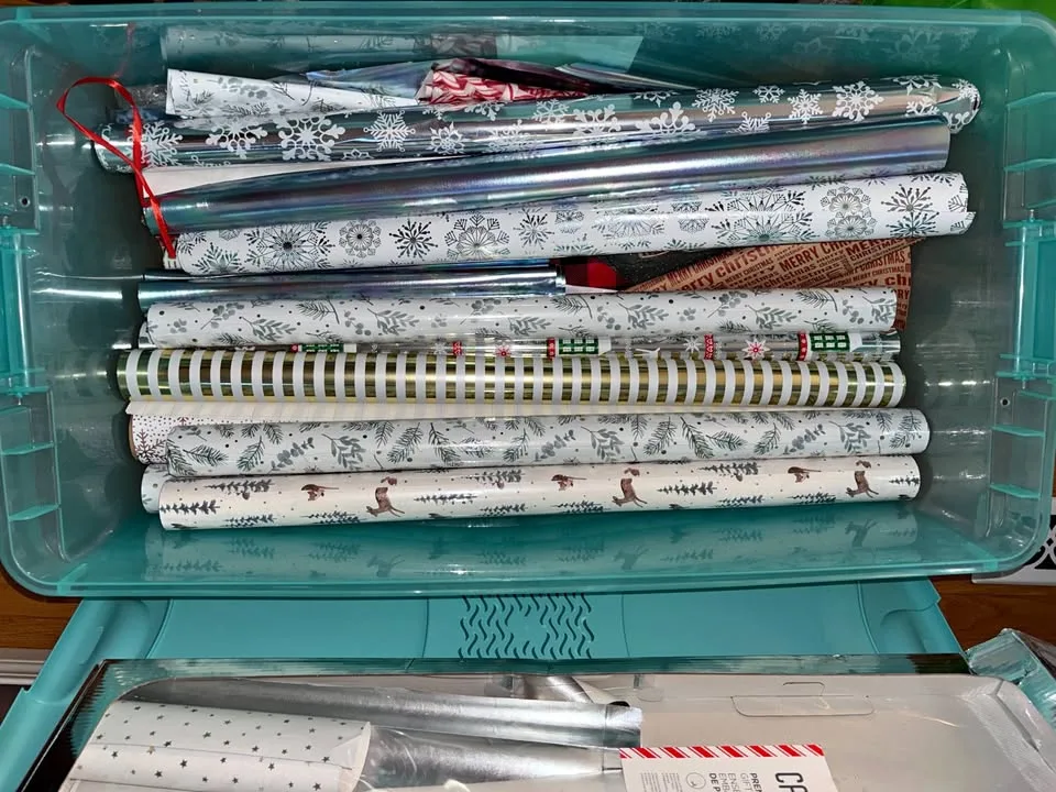 CHRISTMAS - Gift Wrap / Wrapping Paper thumbnail