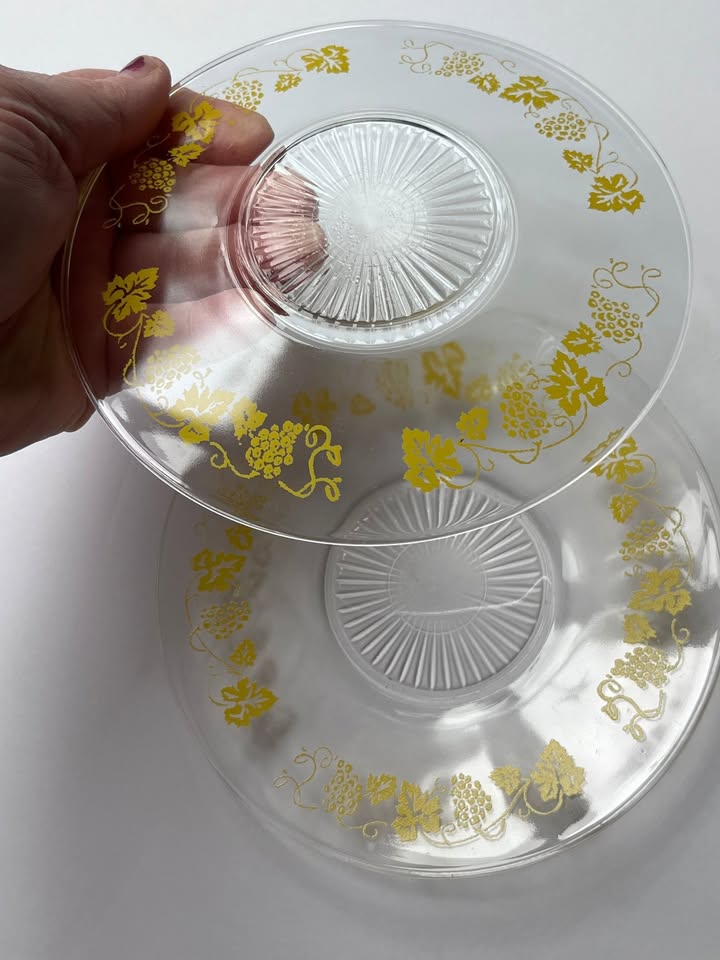 Anchor hocking dessert plates - 2 pc - yellow, vineyard pattern - photo 5