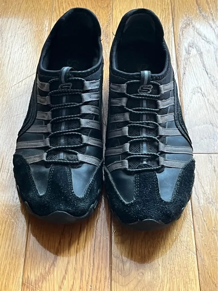 Skechers women’s shoes like new sz 7.5 image indicator(5)