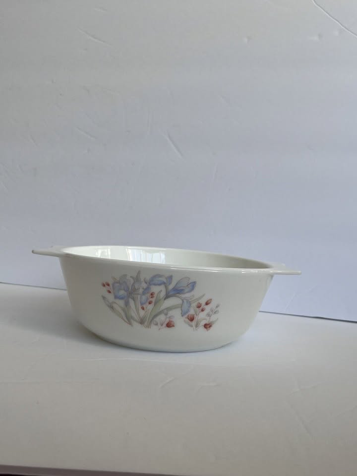 Pyrex JAJ England Blue Iris Casserole - 9 Inch - NO LID - photo 5
