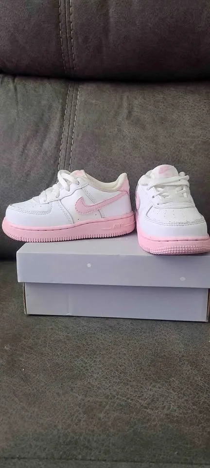 Girls Air Force 1 thumbnail