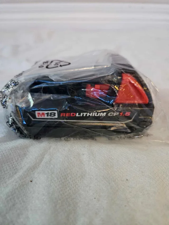 Milwaukee M18 Battery thumbnail