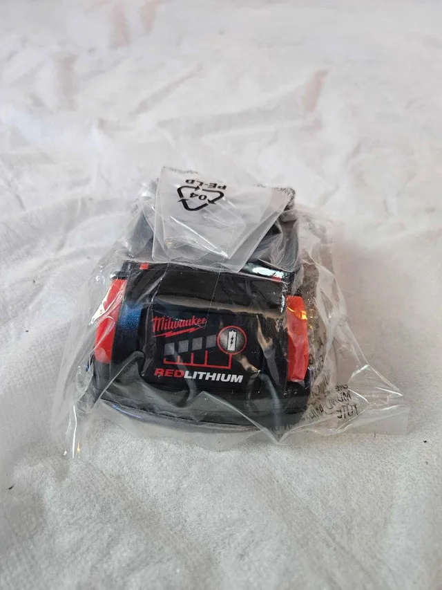 Milwaukee M18 Battery image indicator(2)