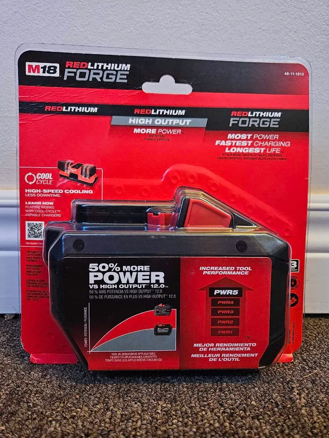 Milwaukee M18 12.0 RedLithium Forge image indicator(2)