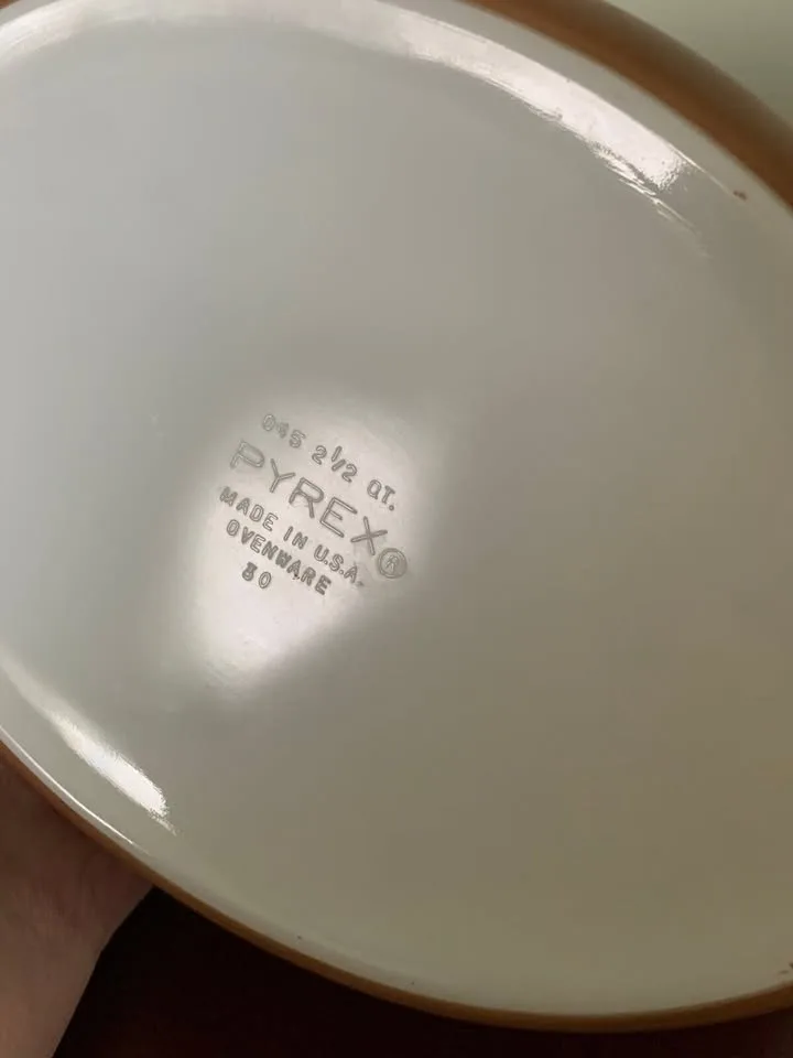 Pyrex Americana 045 2.5 quart casserole dish without lid image indicator(3)