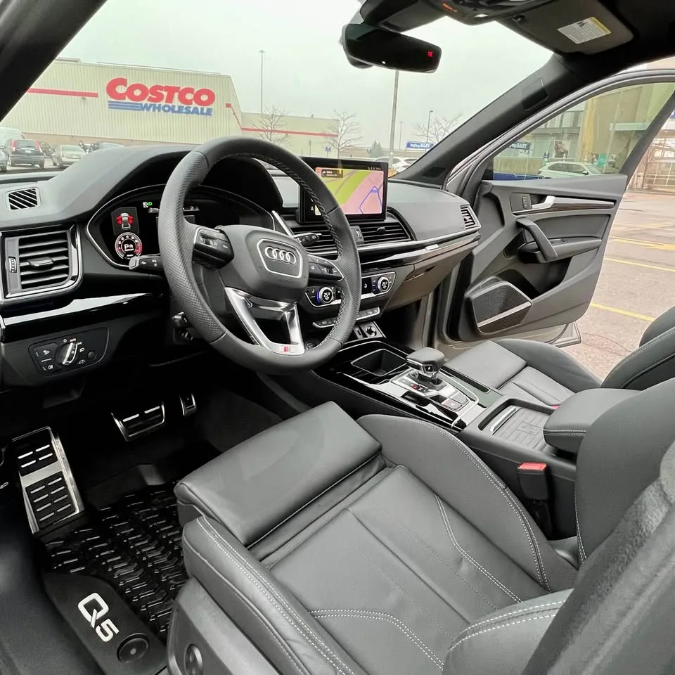 2022 Audi Q5 Tecknik S line Black - Quantum Grey image indicator(10)