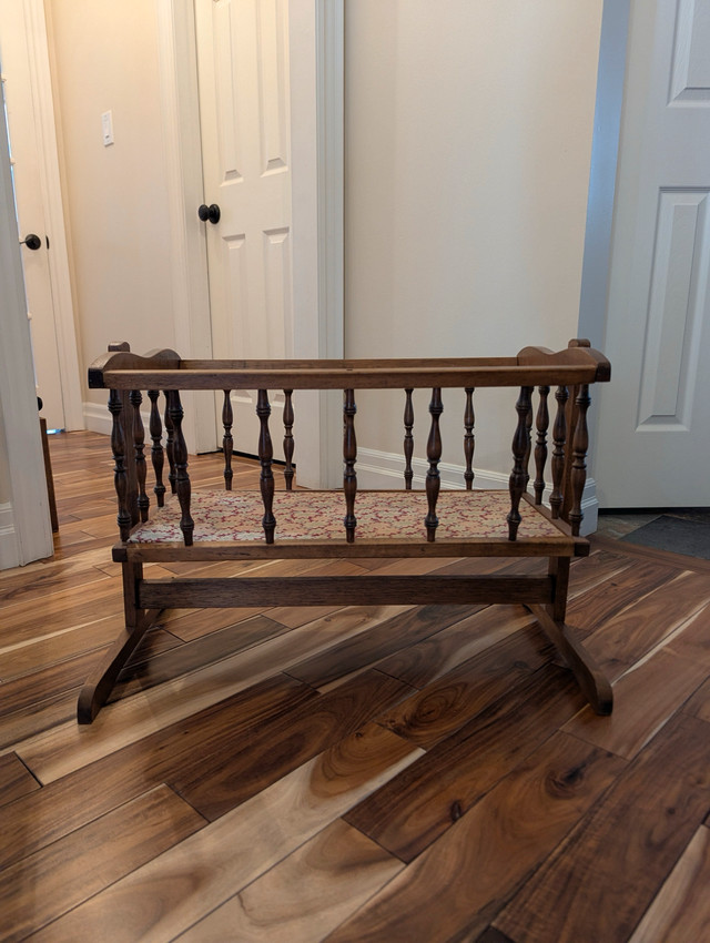 1970’s Doll Cradle - photo 2