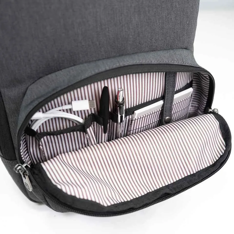 PKG Robson 12L Cross-body | Laptop bag image indicator(2)