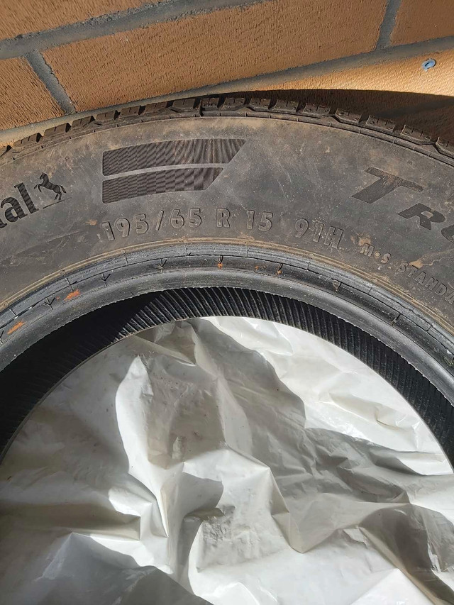 Continental tire 195/65  R 15 - photo 2