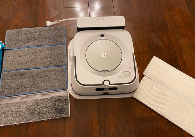 iRobot Braava Jet M6 Mop Robot