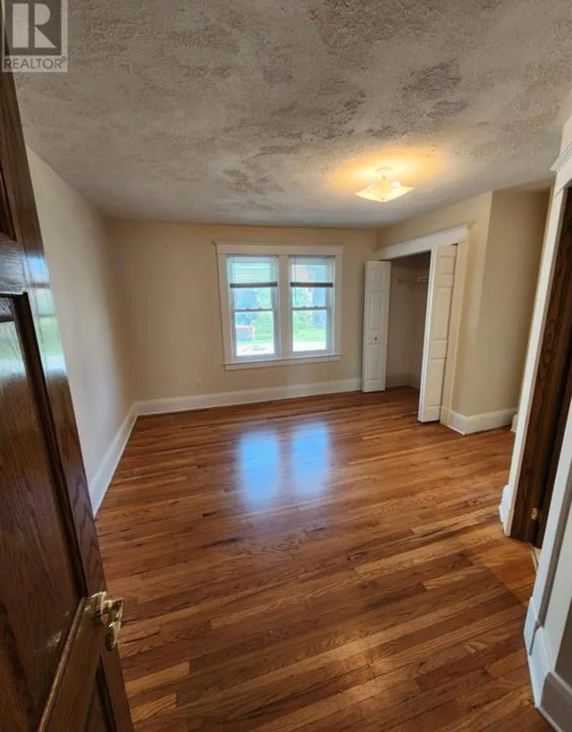 Near Hospital Commercial Property Great Investment image indicator(7)