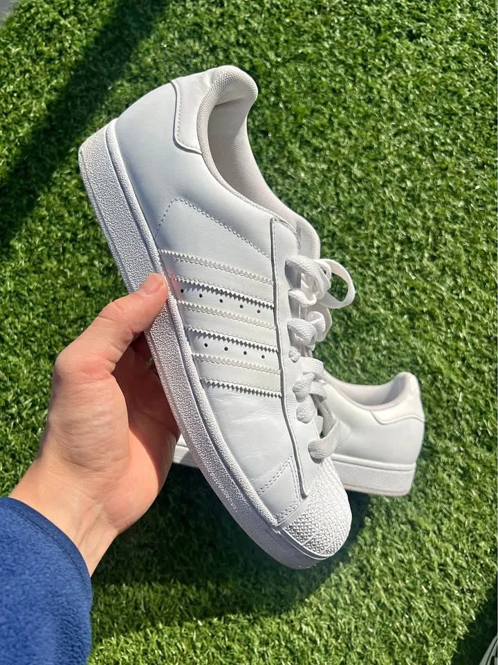 Adidas Superstar Size 11 Men’s