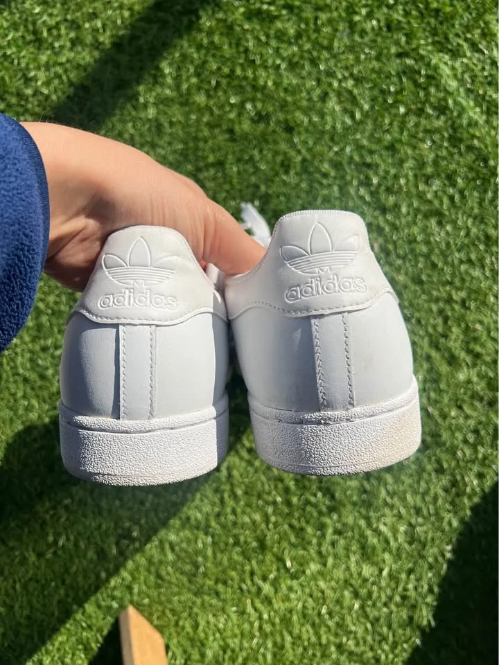 Adidas Superstar Size 11 Men’s image indicator(6)