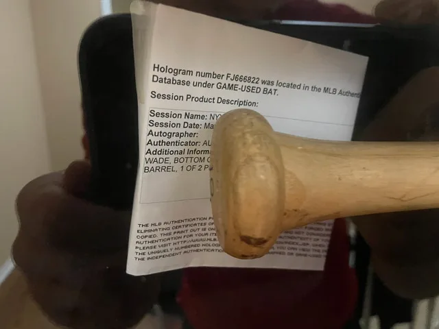 Jose Bautista Game Used Bat image indicator(3)