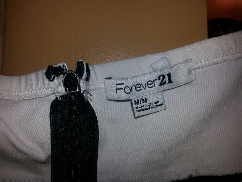 Black & White Strapless Dress Size medium. Forever 21 - photo 2