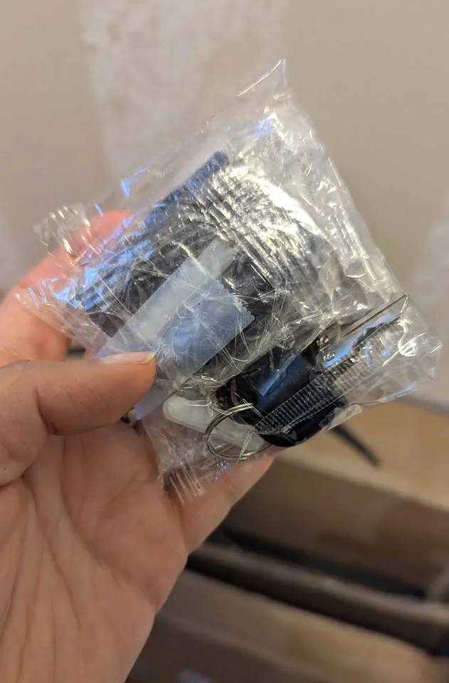 Swansea Lockable White Board (dry erase) image indicator(6)