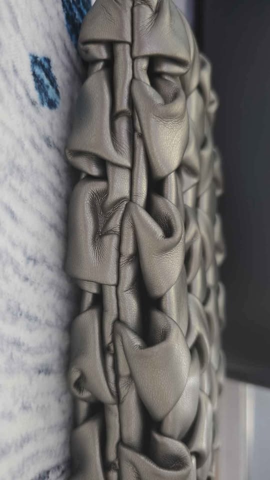 Imported woven style cloth purse - photo 3