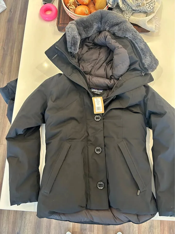 Brand New Patagonia Womens Frozen Range Jacket Size S thumbnail