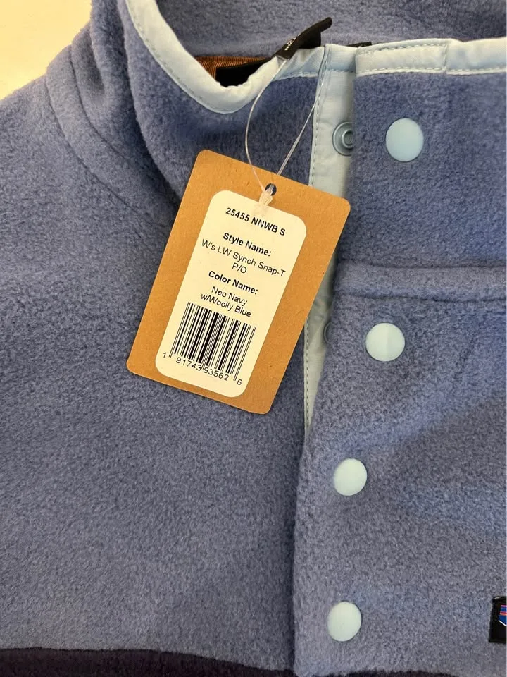 Patagonia Womens Light Weight Synchilla Snap-T Pullover image indicator(2)