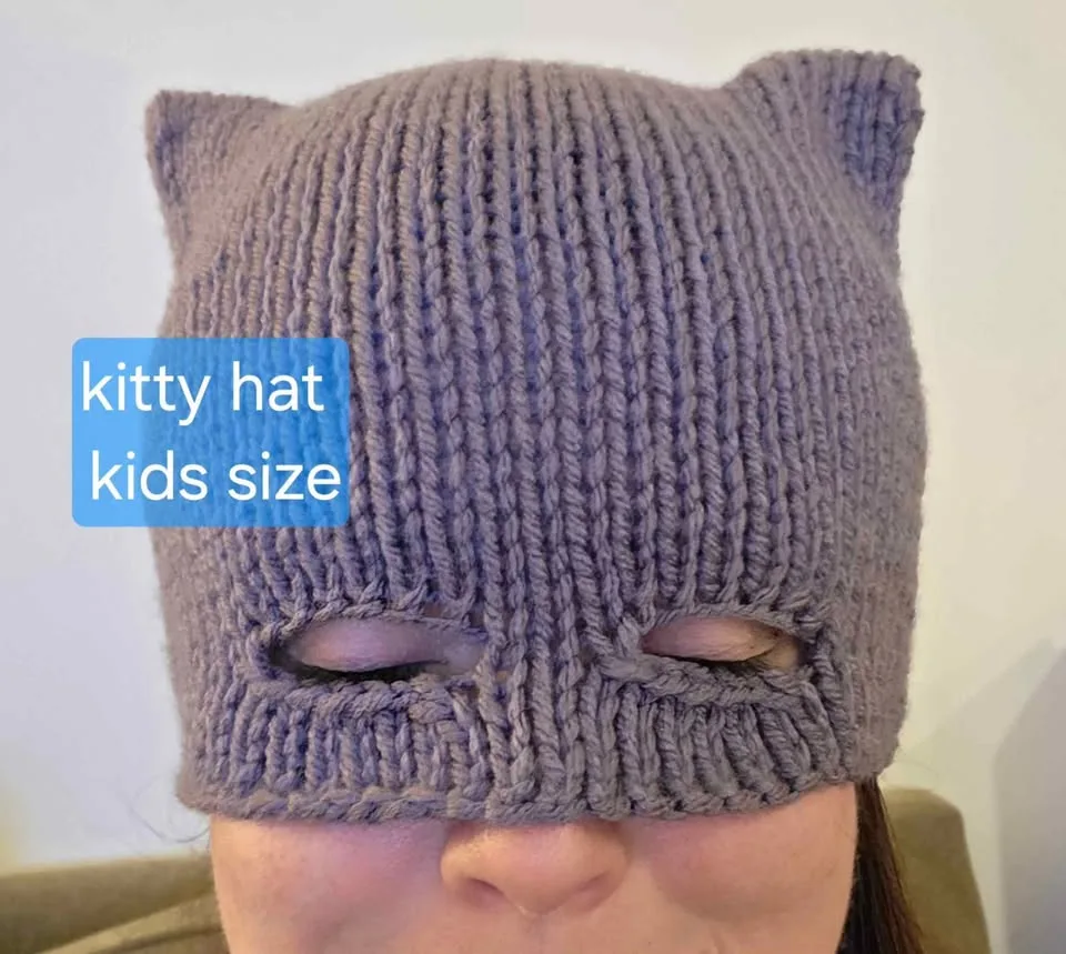 Handmade winter hats image indicator(3)