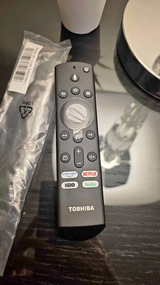 Original Toshiba remote brand new thumbnail