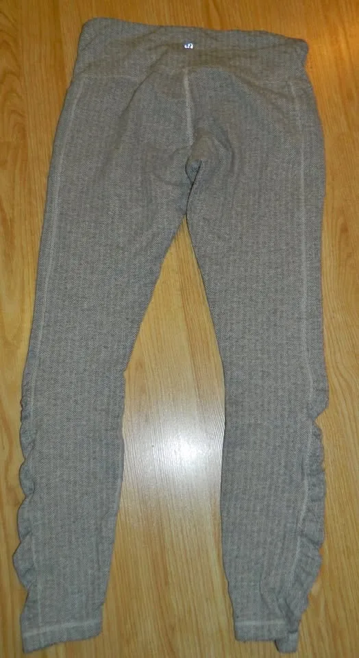 LULULEMON TURN AROUND TIGHT...rulu...size 8 thumbnail