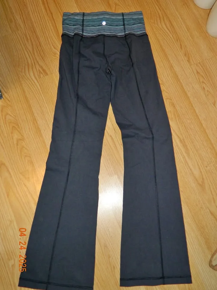 LULULEMON HI RISE GROOVE PANT size 6 or 8 tall(34")...EUC thumbnail