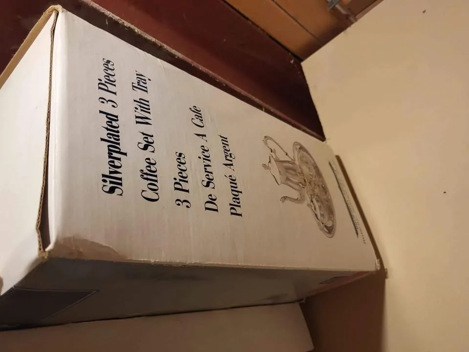 Two Sets of Curlers image indicator(5)