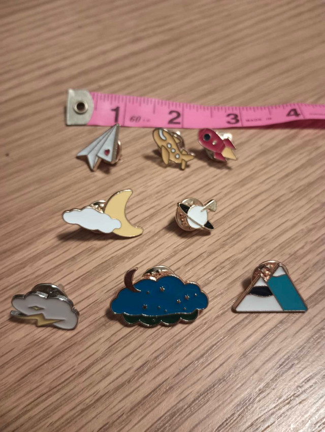 Travel/ Sky Pins: 2 for $1 - photo 2