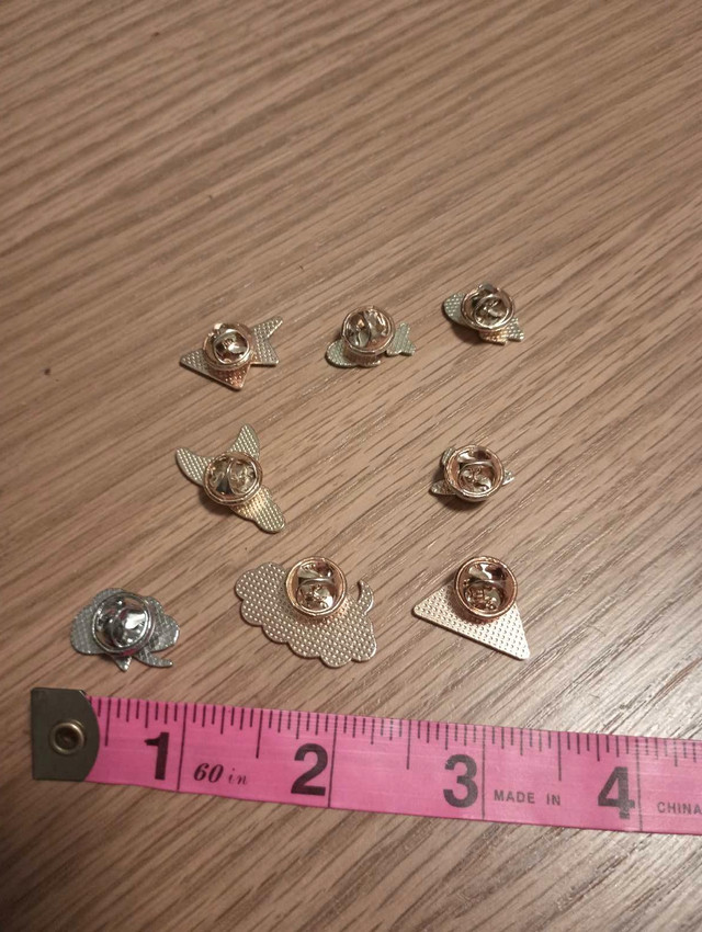 Travel/ Sky Pins: 2 for $1 - photo 3