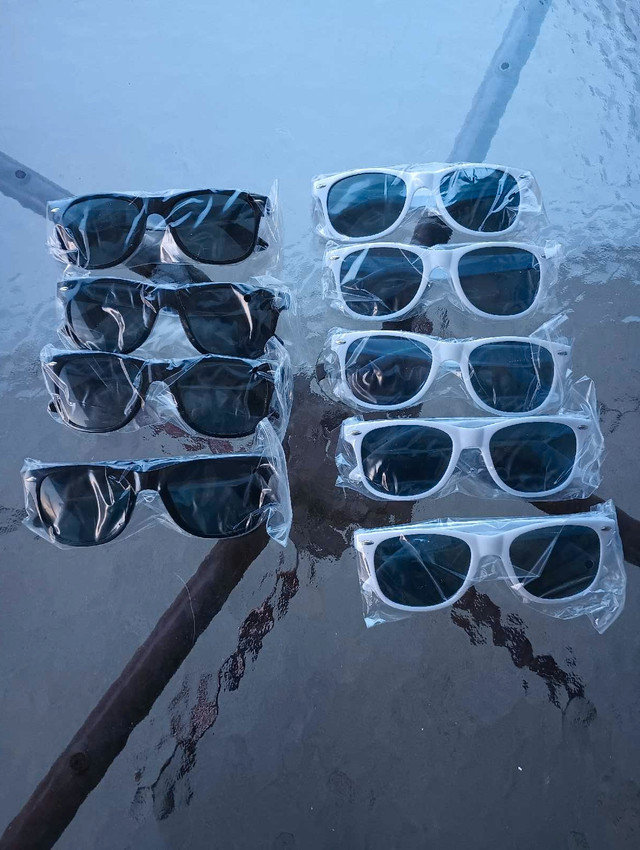 Sunglasses $2 each ️ - photo 4