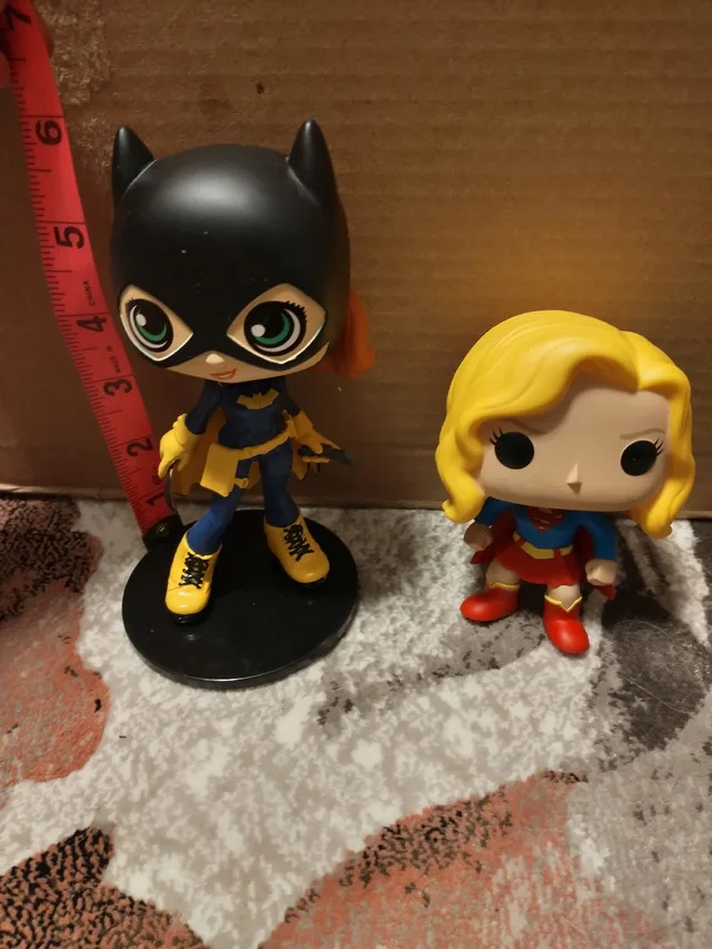 Supergirl and Batgirl Funko Pops image indicator(2)