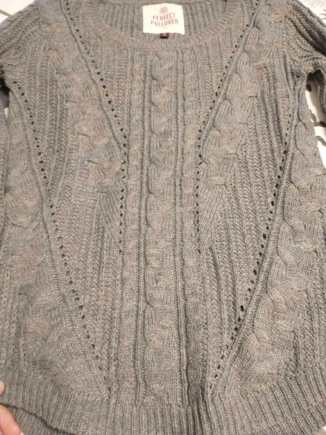 Women's XS Knitted Sweater - photo 3