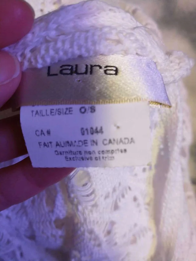 White Coverup - One Size image indicator(2)