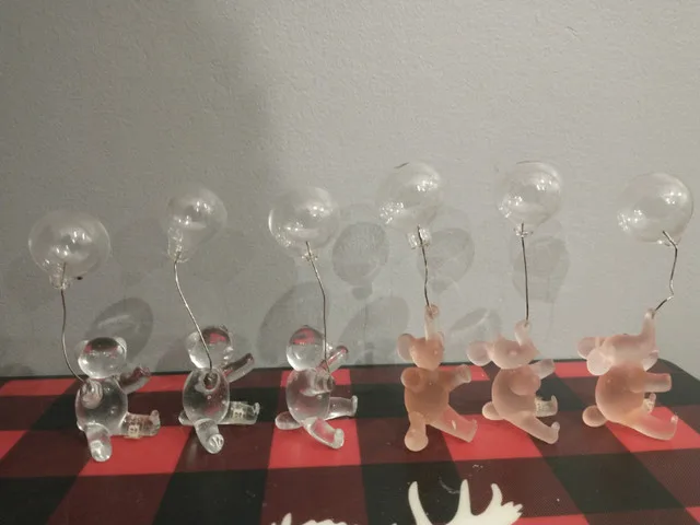 Glass Elephant with Balloon Figurines image indicator(2)