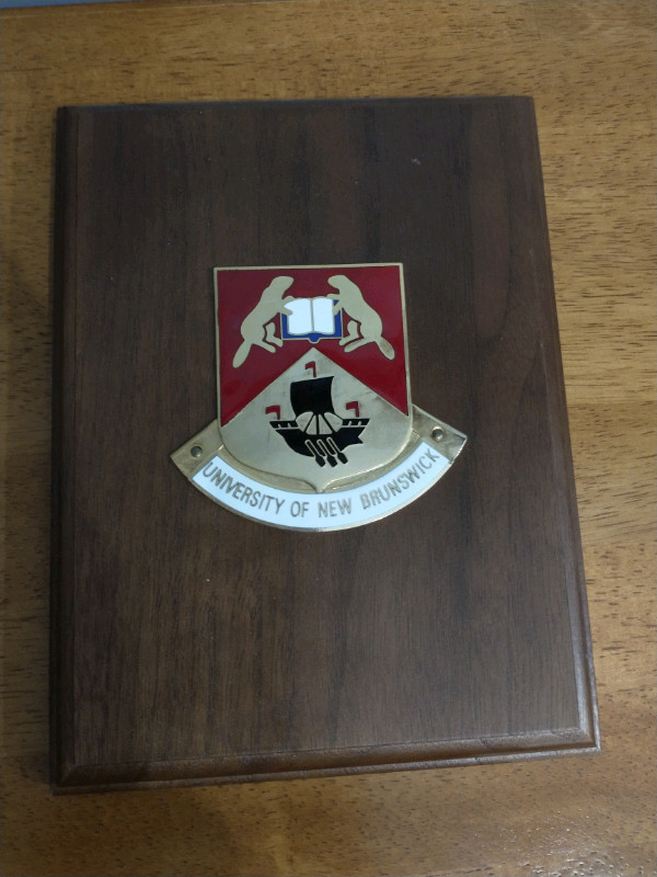 Wooden University Plaques - photo 3
