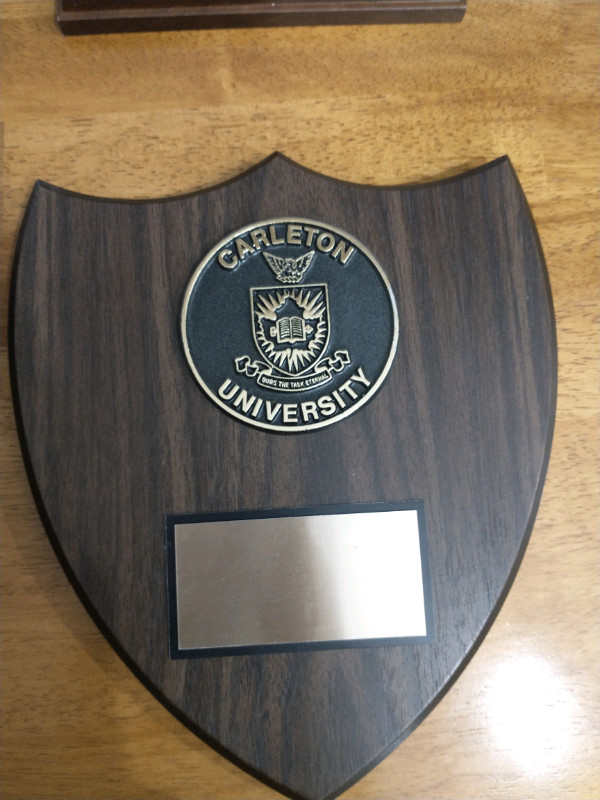Wooden University Plaques - photo 4