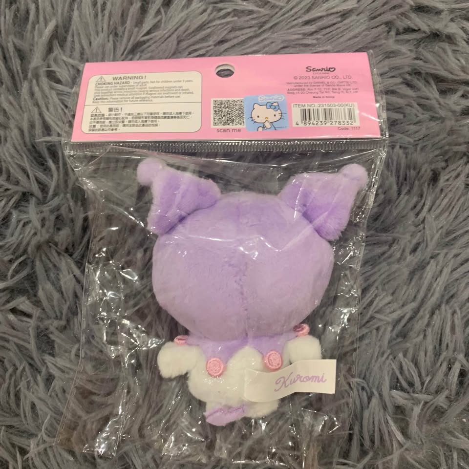 BNIB 10cm Sanrio Kuromi Cheek x cheek Magnet Plush - photo 3