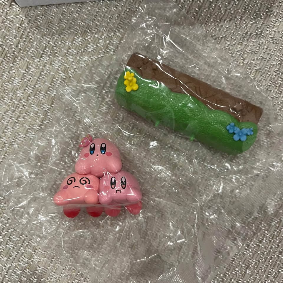 BNIB Japan Re-Ment Kirby 30th Poyotto - 3. Lying Together - photo 4