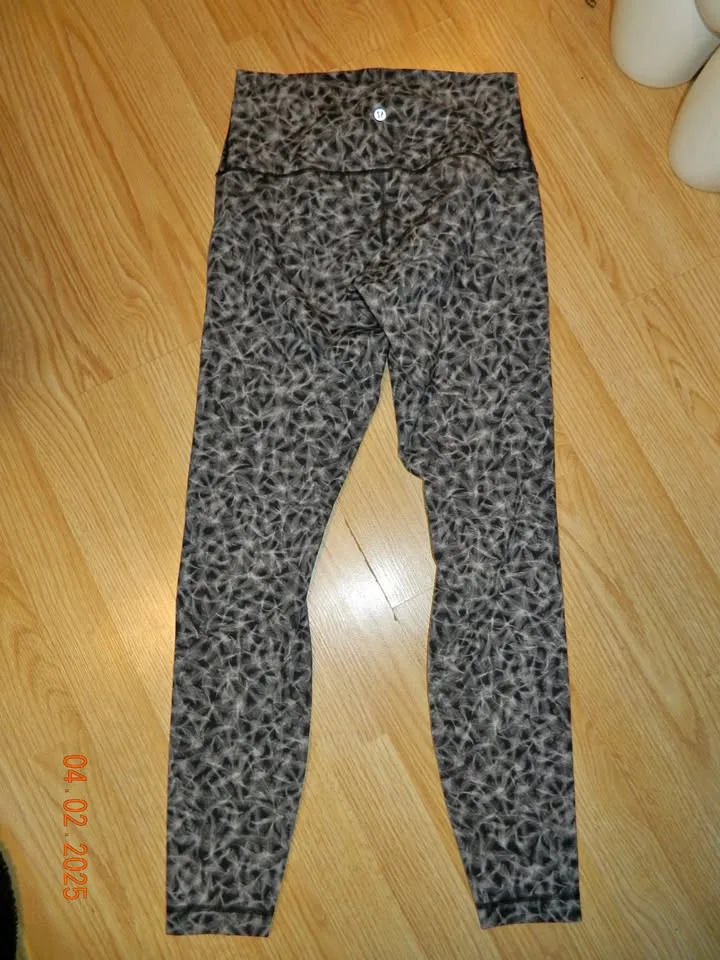 LULULEMON HI RISE WUNDER UNDER PANT nulux...size 10..LIKE NEW thumbnail