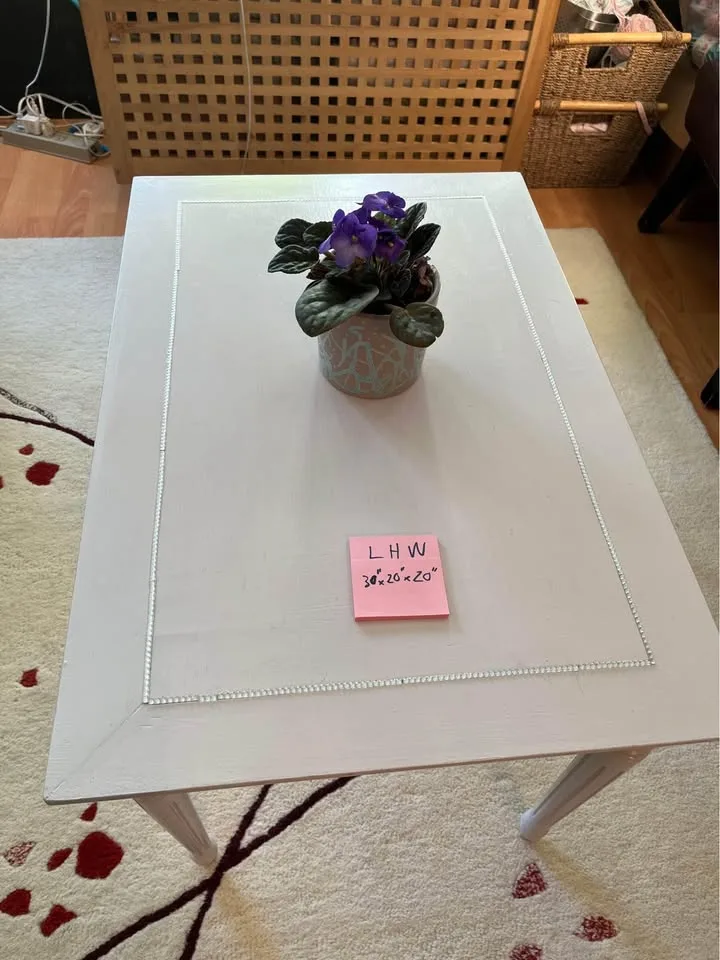 Lovely Refurbished Antique Side Table ~ Solid Oak image indicator(6)