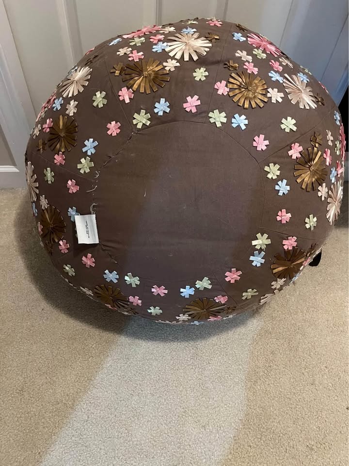 Lovely Fabric Stool - photo 3