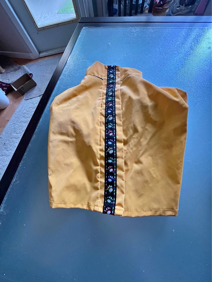 EUC Doggie RainCoat ☔️ 🐶
