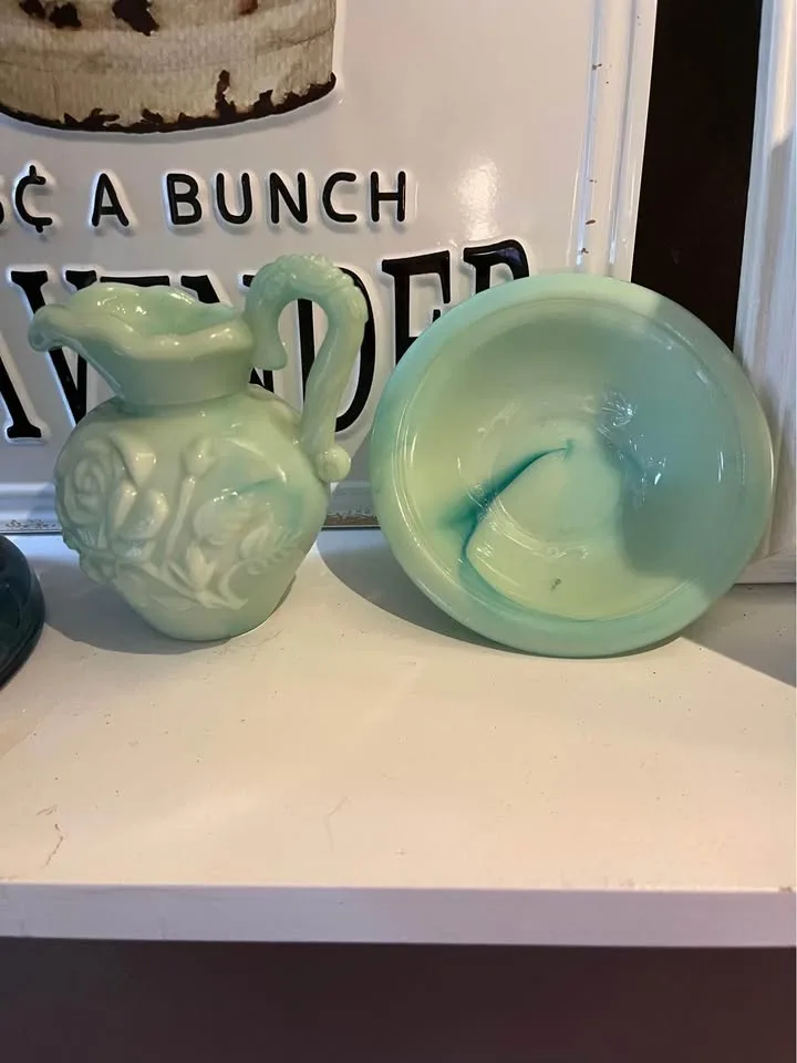 AVON 1972 liquor bottle/vase & chamber pot & wash basin image indicator(5)