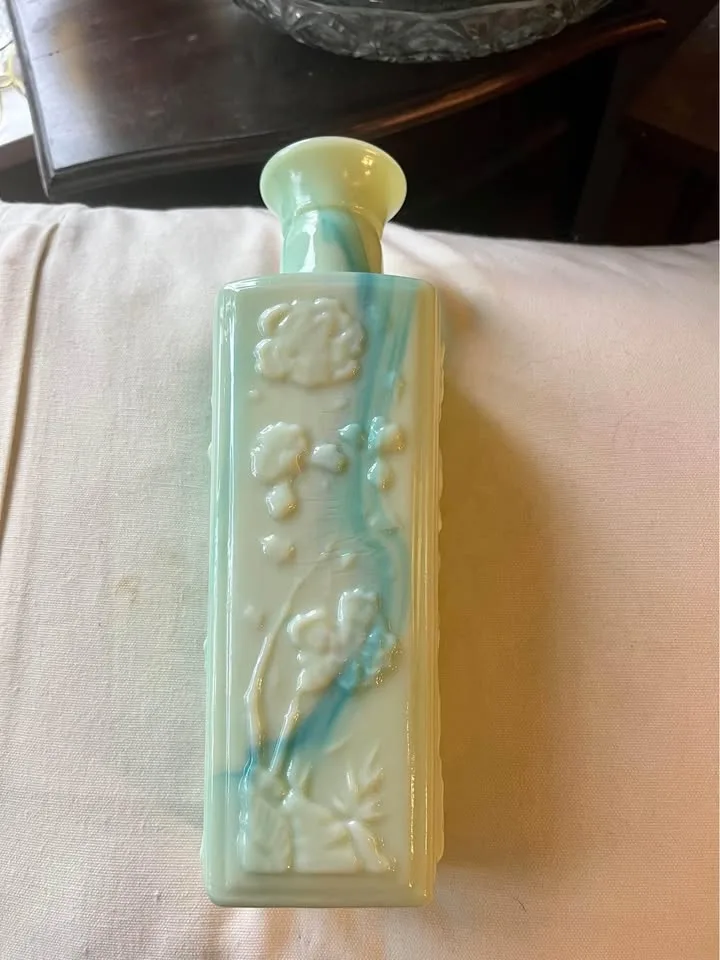 AVON 1972 liquor bottle/vase & chamber pot & wash basin image indicator(7)