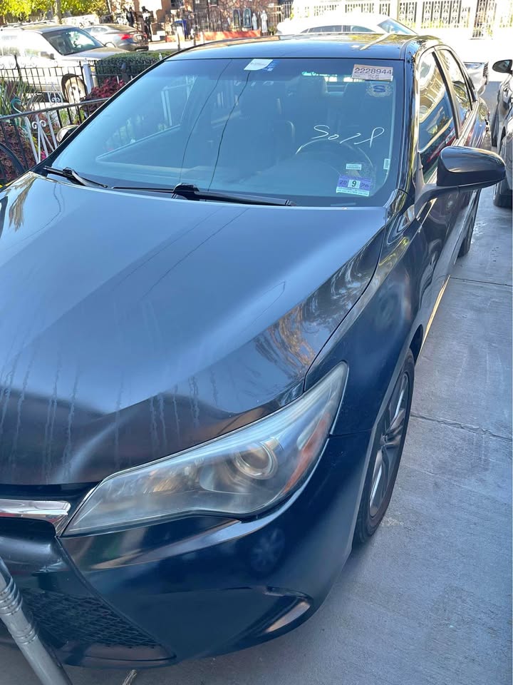 2017 Toyota Camry · SE Special Edition Sedan 4D
