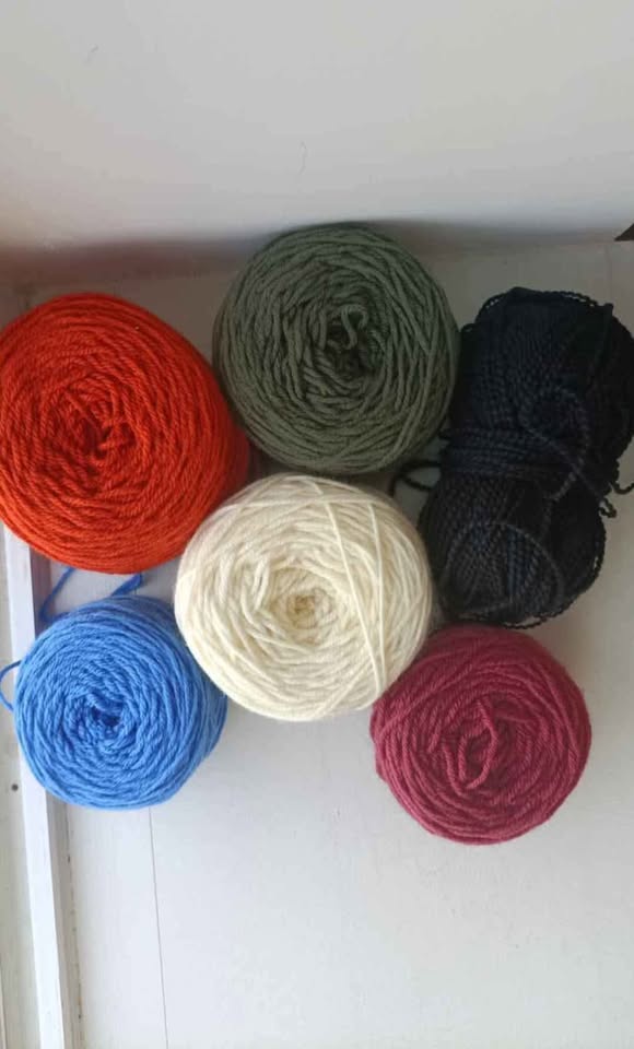 ‼️NEED GONE ASAP‼️ Yarn Lot - $6 - photo 3